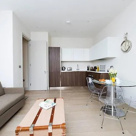 Recently Redecorated Bright 1Br Near Shepherds Bush With Parking Soa London Exterior photo