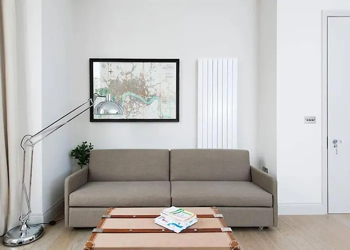 Recently Redecorated Bright 1Br Near Shepherds Bush With Parking Soa