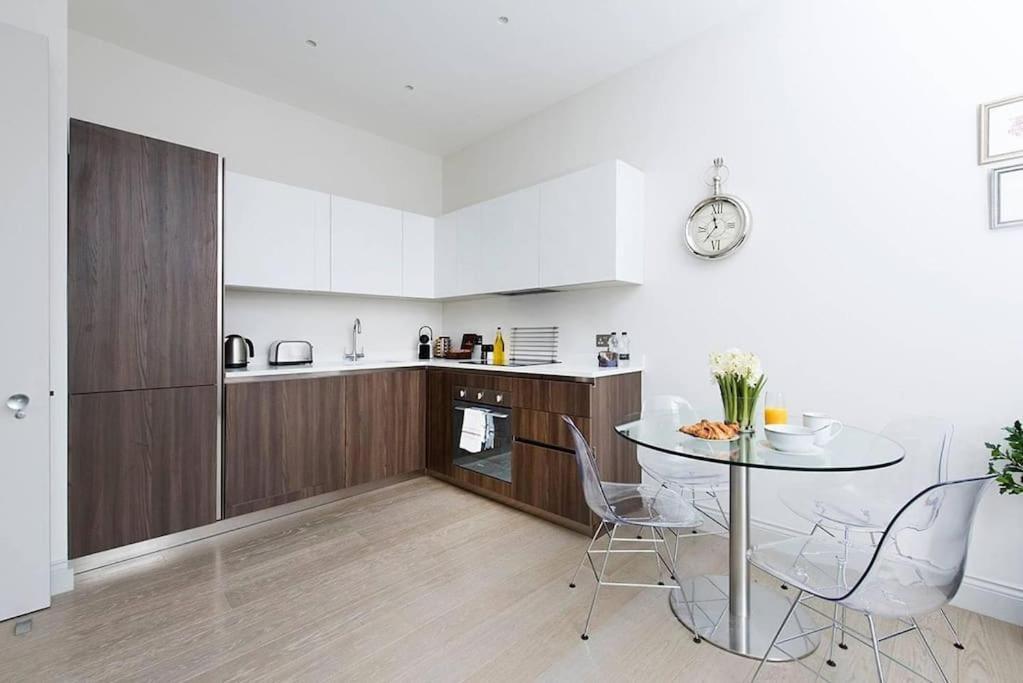 Apartment Recently Redecorated Bright 1br Near Shepherds Bush With Parking Soa